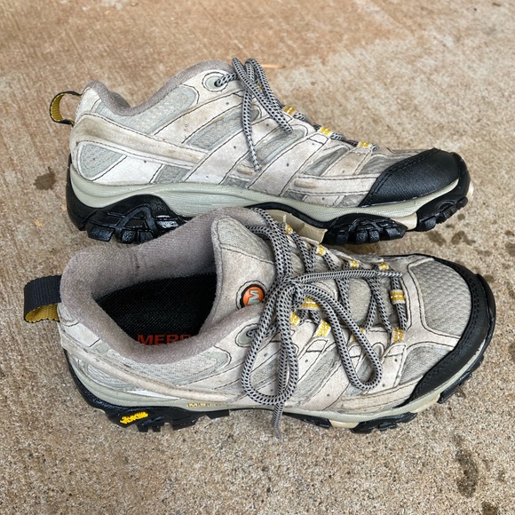 Merrell Outdoor Shoes - Picture 4 of 5